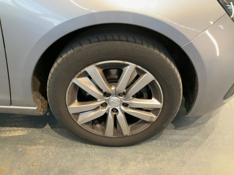 Peugeot 308 1.5 Blue-HDi Active 2018 – снимка 11