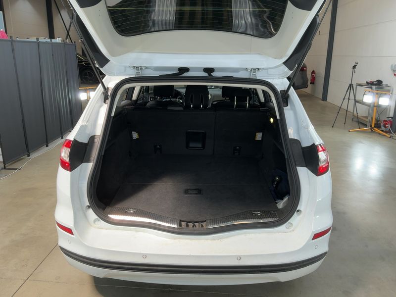 Ford Mondeo 2.0 TDCi Business Edition 2016 – снимка 16