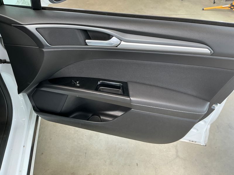 Ford Mondeo 2.0 TDCi Business Edition 2016 – снимка 24