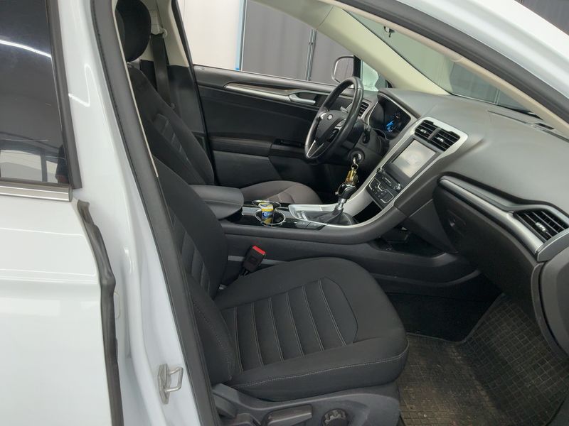 Ford Mondeo 2.0 TDCi Business Edition 2016 – снимка 17