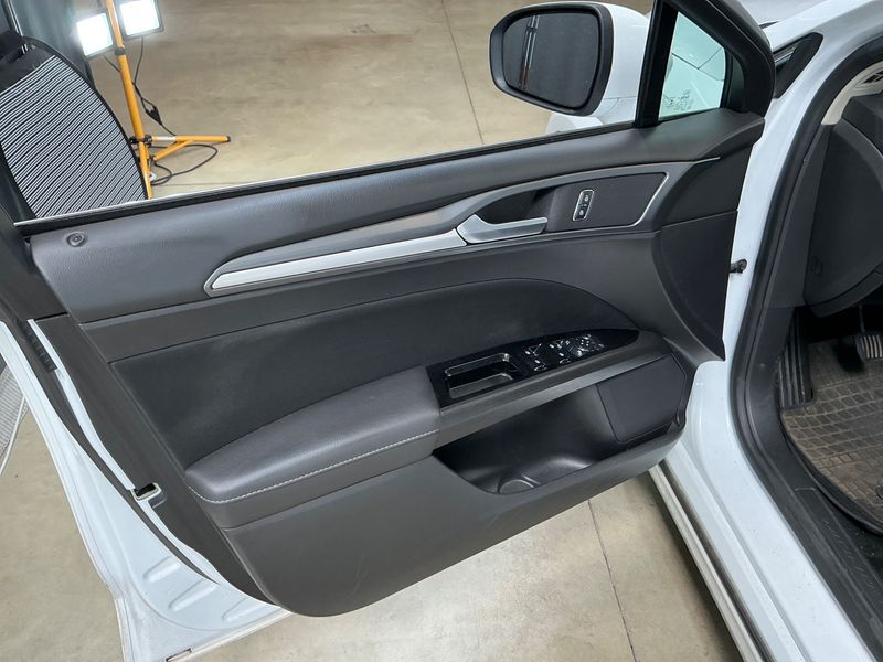 Ford Mondeo 2.0 TDCi Business Edition 2016 – снимка 28