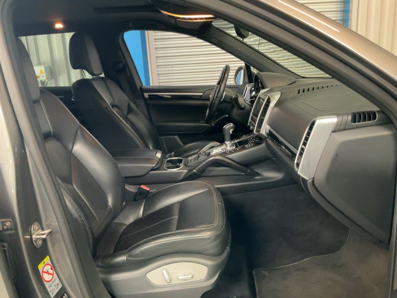 Porsche Cayenne Diesel 2013 – снимка 16