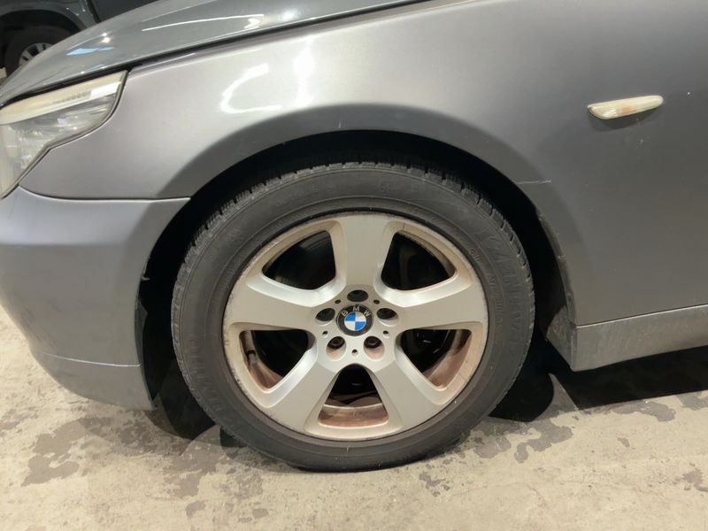BMW 5er 525d 2009 – снимка 16