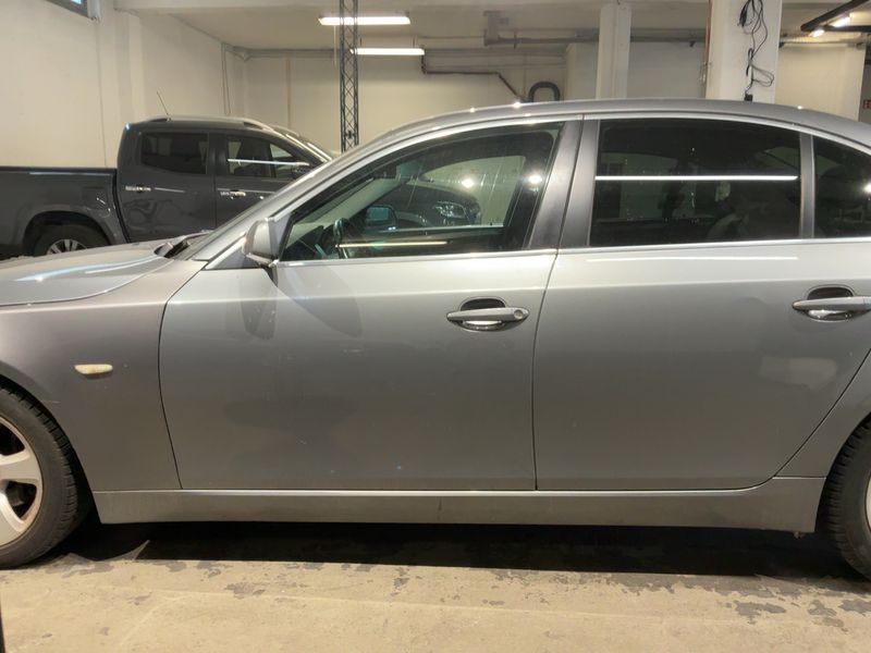 BMW 5er 525d 2009 – снимка 4