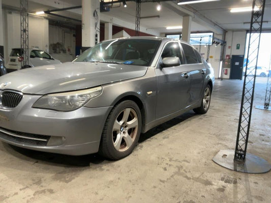 BMW 5er 525d 2009 – снимка 2