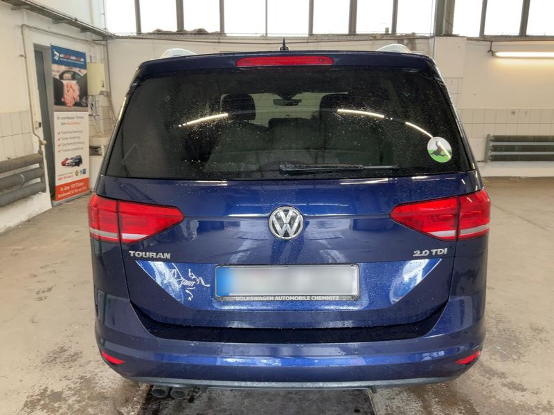 Volkswagen Touran 2.0 TDI Comfortline BlueMotion Tech 2017 – снимка 7
