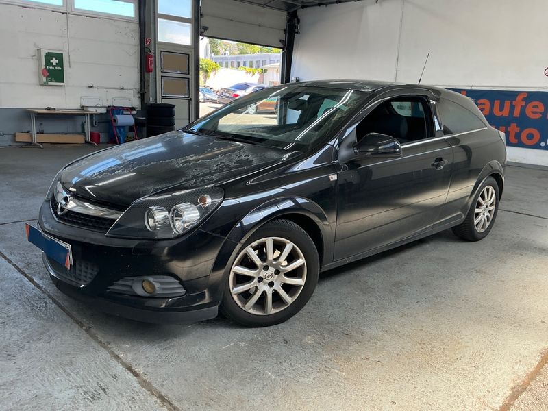 Opel Astra GTC 1.4 Edition 2009 – снимка 1