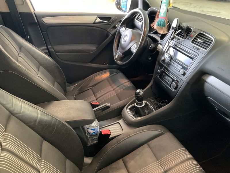 Volkswagen Golf VI 1.6 TDI Match 2012 – снимка 3