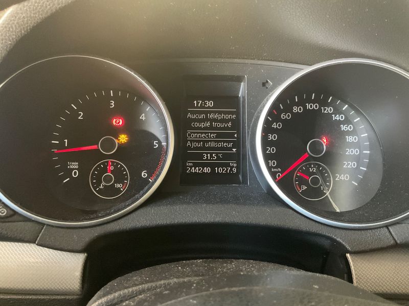 Volkswagen Golf VI 1.6 TDI Match 2012 – снимка 4