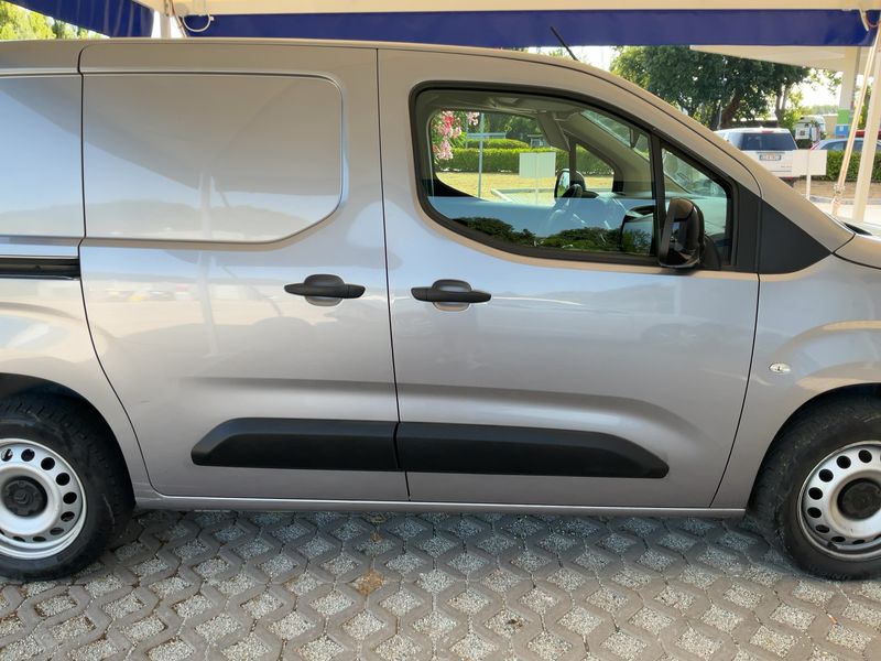 Citroen Berlingo 1.5 Blue-HDi Club M 2023 – снимка 10