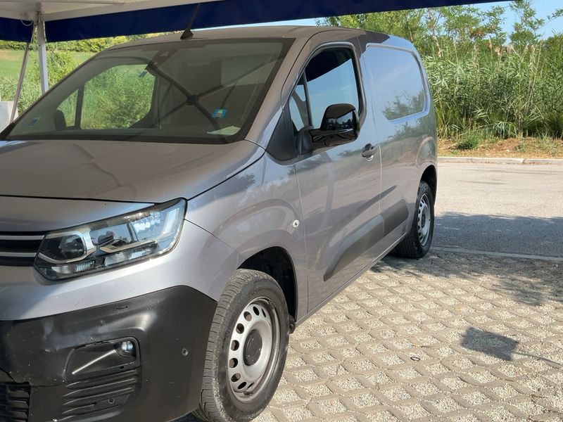 Citroen Berlingo 1.5 Blue-HDi Club M 2023 – снимка 2