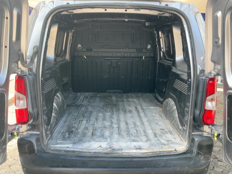 Citroen Berlingo 1.5 Blue-HDi Club M 2023 – снимка 15