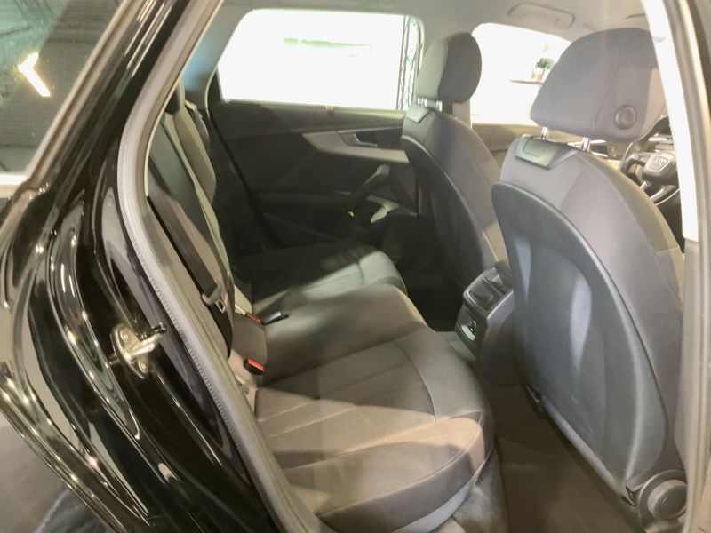 Audi A4 35 TDI Mild-Hybrid 2021 – снимка 19