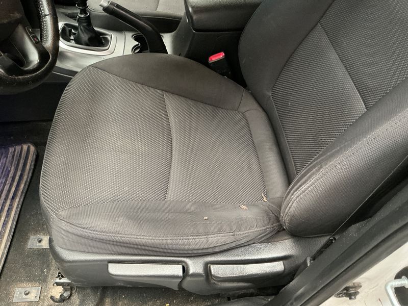 Kia Sorento 2.2 CRDi Attract 4WD 2011 – снимка 24