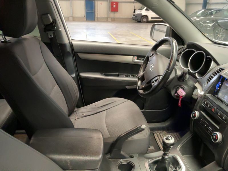 Kia Sorento 2.2 CRDi Attract 4WD 2011 – снимка 16