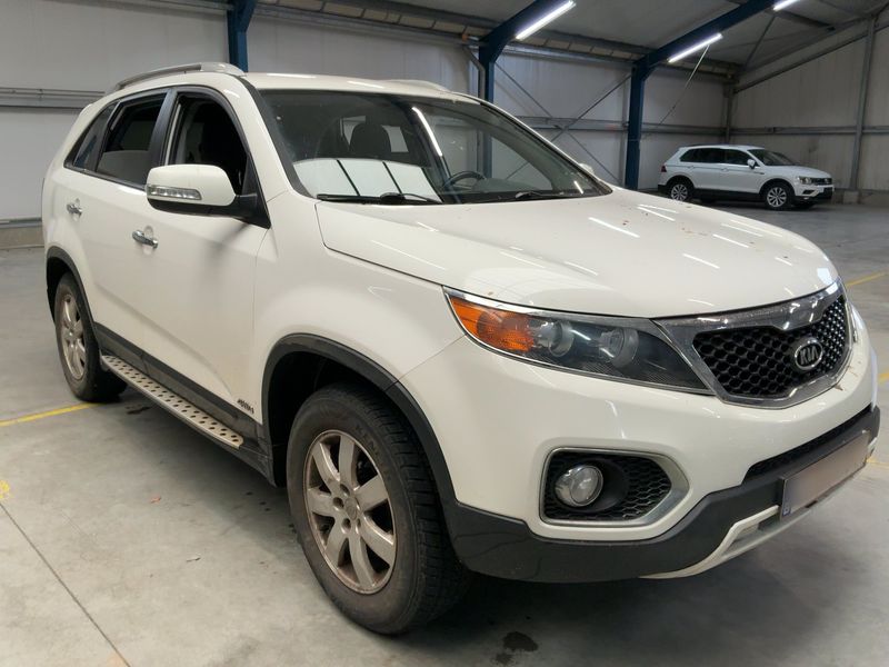 Kia Sorento 2.2 CRDi Attract 4WD 2011 – снимка 12