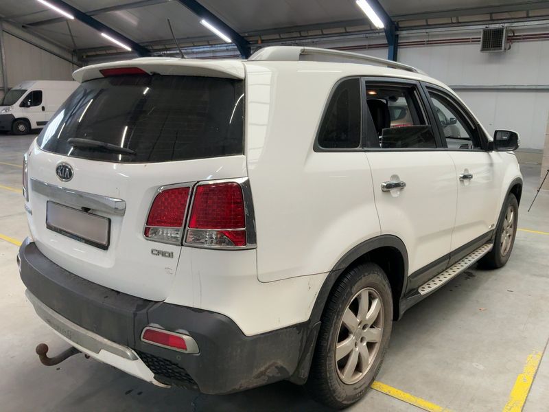 Kia Sorento 2.2 CRDi Attract 4WD 2011 – снимка 8