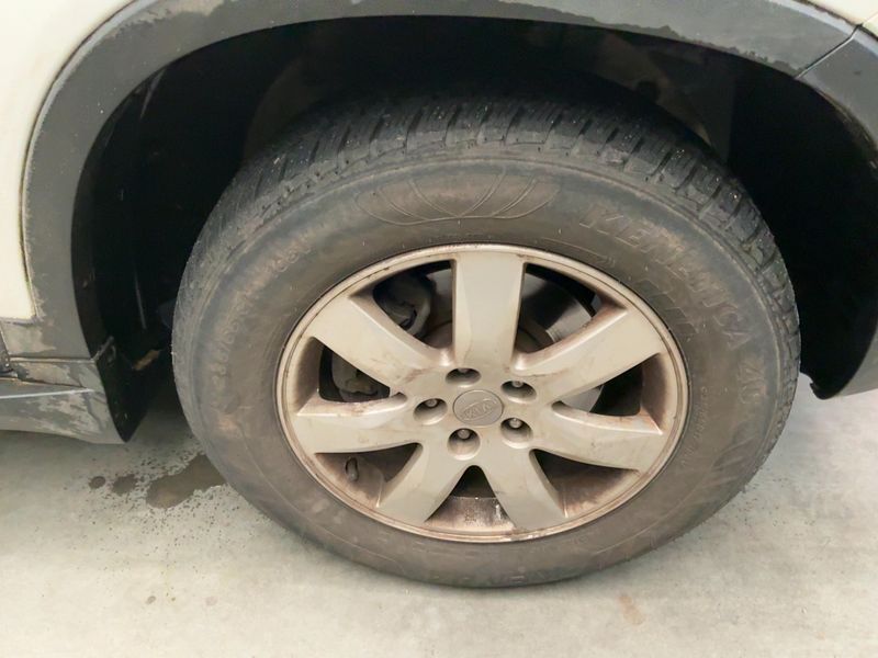 Kia Sorento 2.2 CRDi Attract 4WD 2011 – снимка 11