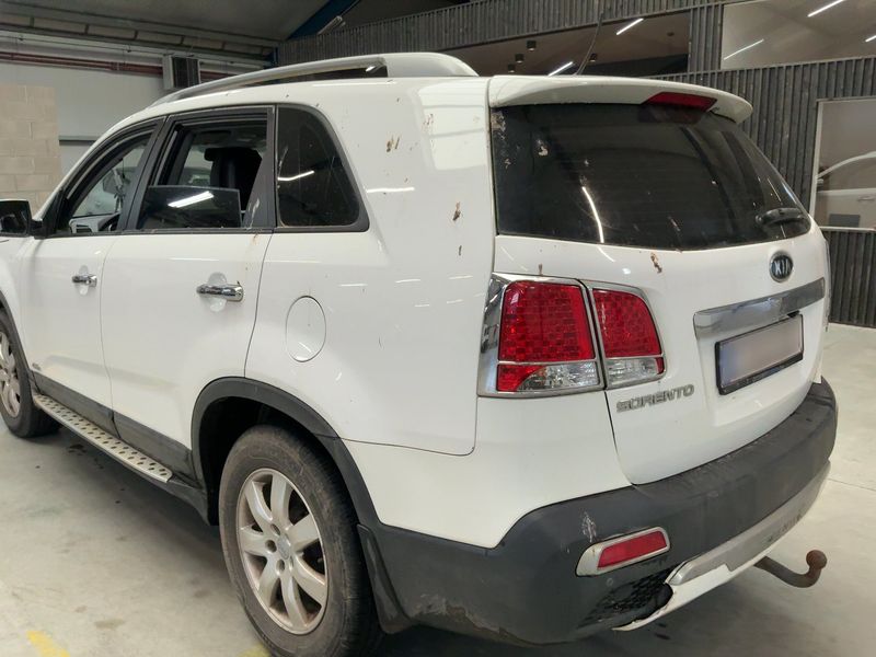 Kia Sorento 2.2 CRDi Attract 4WD 2011 – снимка 6