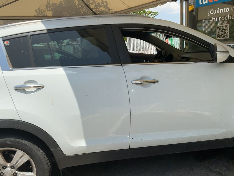 Kia Sportage 1.7 CRDi Drive 4x2 2012 – снимка 10