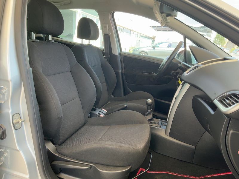 Peugeot 207 1.6 Exclusive 2007 – снимка 16