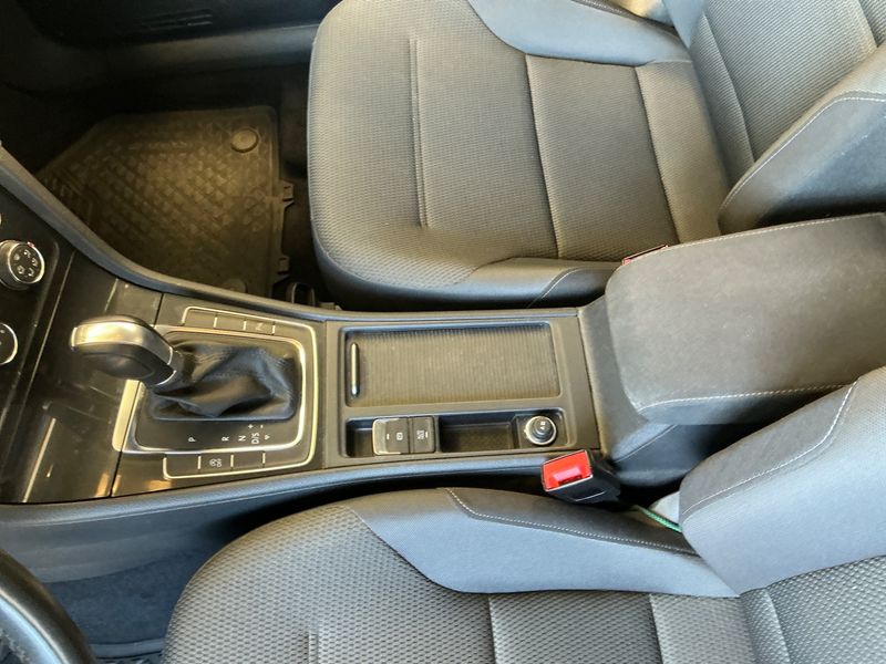 Volkswagen Golf VII 1.5 TSI ACT Comfortline BlueMotion Tech 2017 – снимка 27
