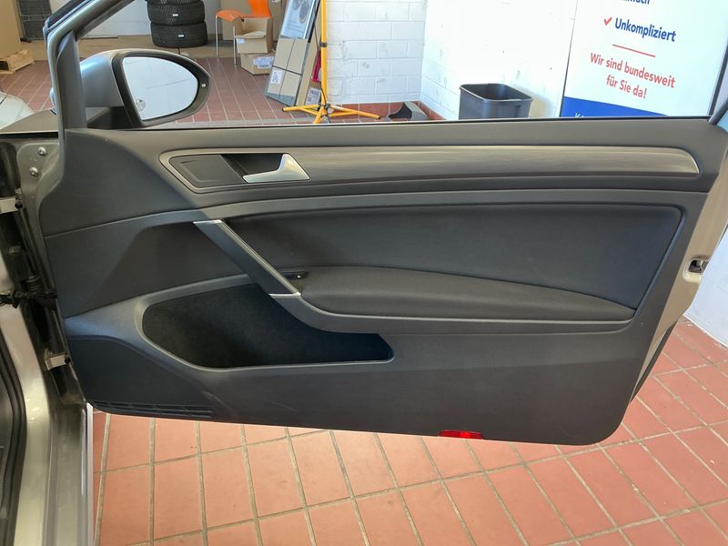 Volkswagen Golf VII 1.5 TSI ACT Comfortline BlueMotion Tech 2017 – снимка 28