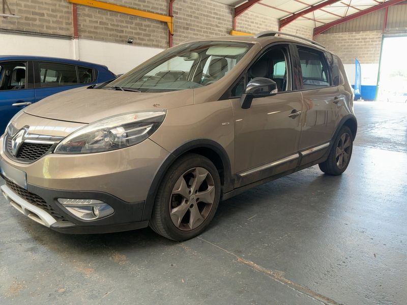 Renault Scenic 1.5 dCi Xmod Bose 2013 – снимка 2