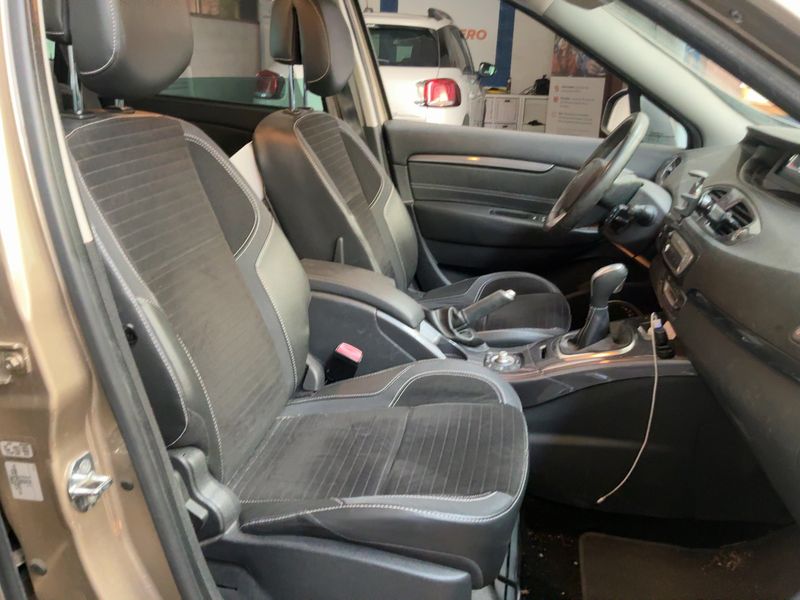 Renault Scenic 1.5 dCi Xmod Bose 2013 – снимка 16