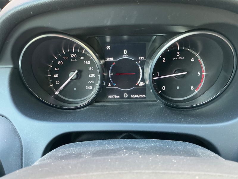 Land Rover Discovery Sport 2.0 Td4 SE AWD 2019 – снимка 18