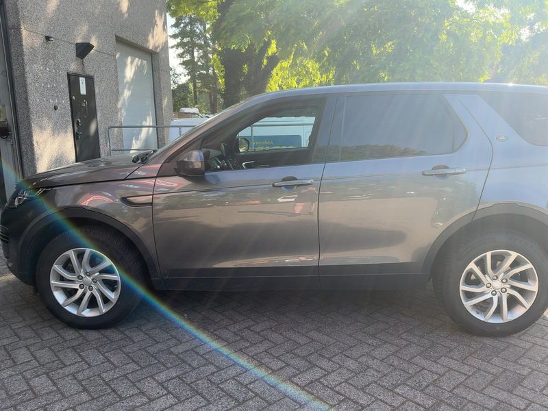 Land Rover Discovery Sport 2.0 Td4 SE AWD 2019 – снимка 4