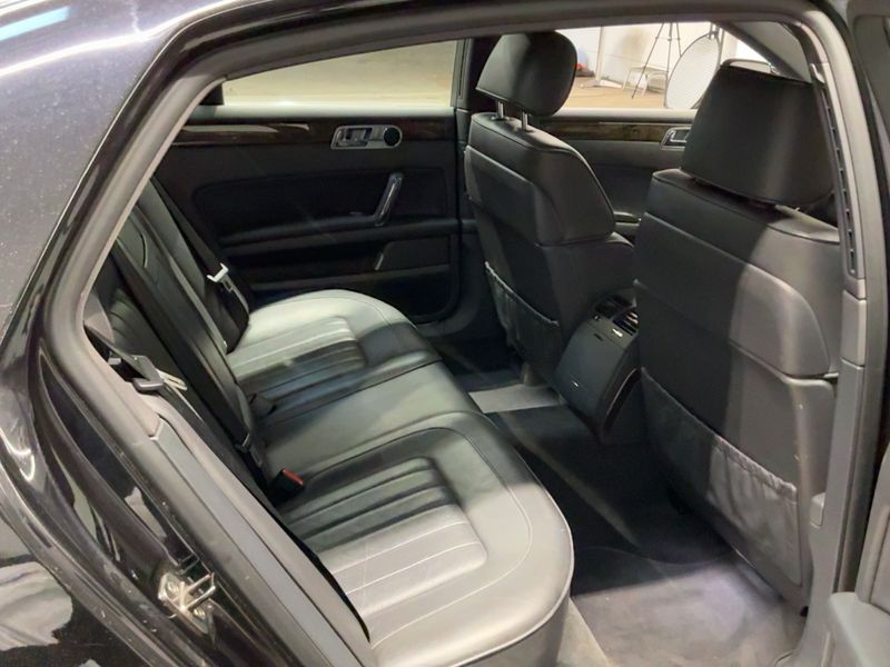 Volkswagen Phaeton 3.0 V6 TDI 4Motion 2014 – снимка 19