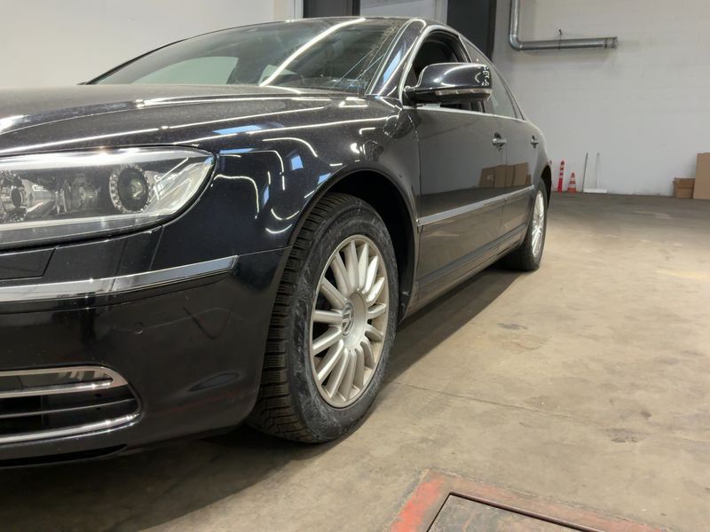 Volkswagen Phaeton 3.0 V6 TDI 4Motion 2014 – снимка 2