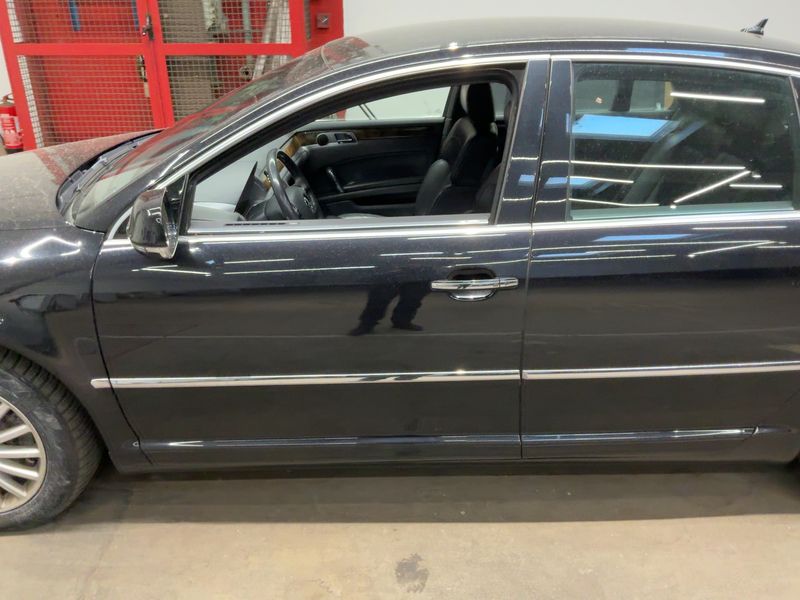 Volkswagen Phaeton 3.0 V6 TDI 4Motion 2014 – снимка 4