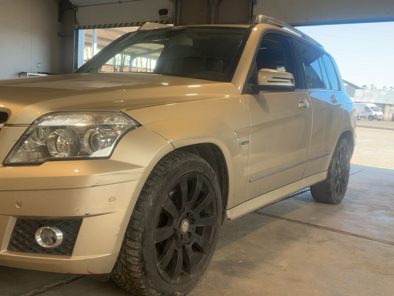 Mercedes-Benz GLK-Klasse GLK 220 CDI 4Matic BlueEfficiency 2011 – снимка 2