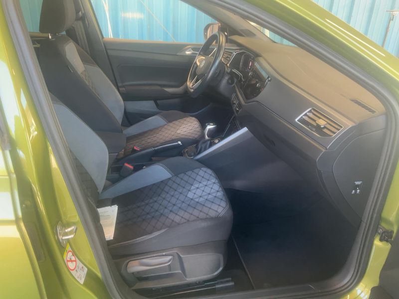 Volkswagen Taigo 1.0 TSI R-Line 2023 – снимка 16