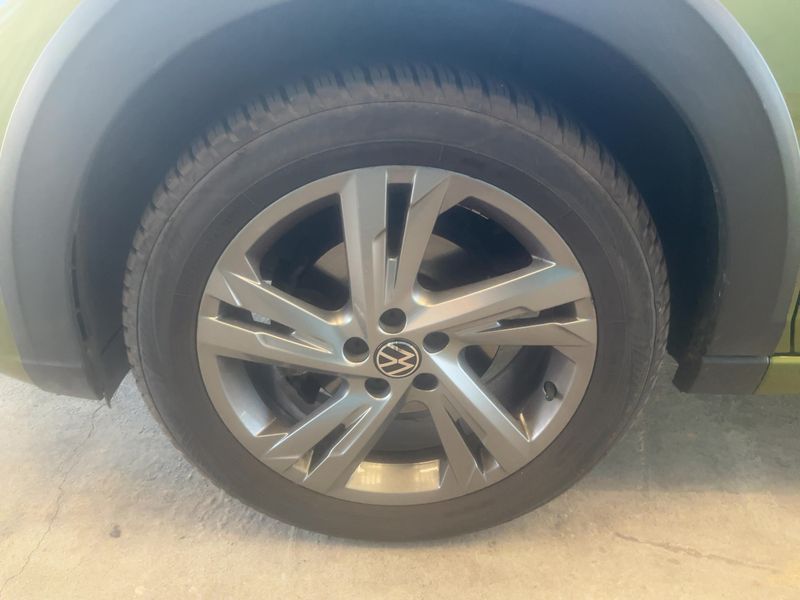 Volkswagen Taigo 1.0 TSI R-Line 2023 – снимка 3