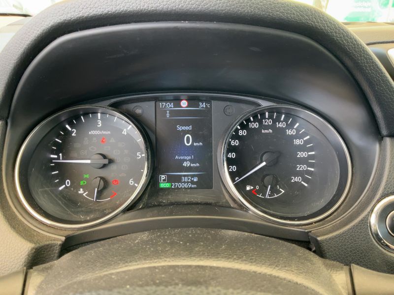 Nissan Qashqai 1.6 dCi Tekna 2016 – снимка 18
