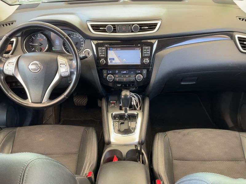 Nissan Qashqai 1.6 dCi Tekna 2016 – снимка 17