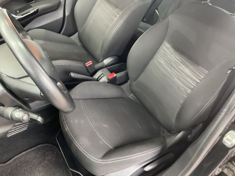 Peugeot 208 1.0 VTi Access 2014 – снимка 3