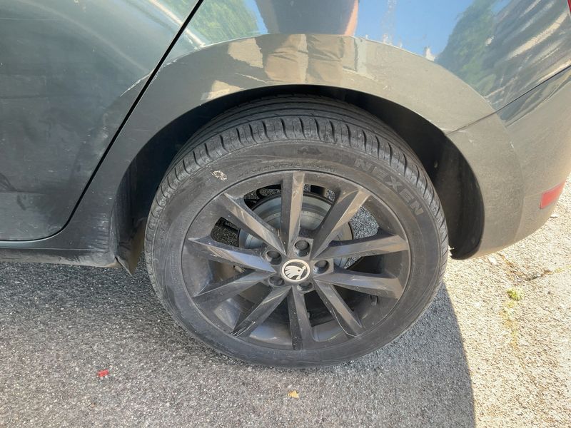 Skoda Fabia 1.0 TSI Ambition 2021 – снимка 5