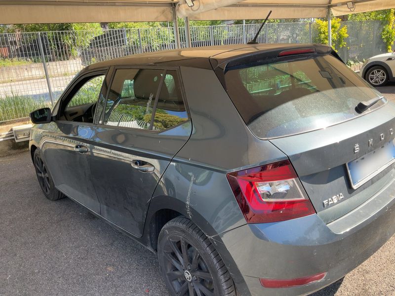 Skoda Fabia 1.0 TSI Ambition 2021 – снимка 6