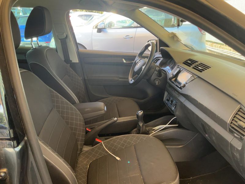 Skoda Fabia 1.0 TSI Ambition 2021 – снимка 16