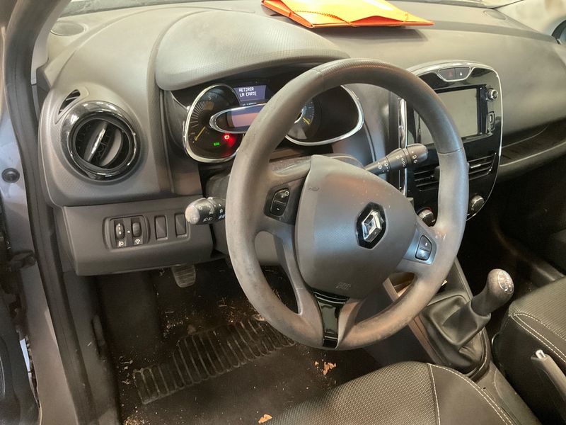 Renault Clio 1.5 dCi Air MediaNav 2014 – снимка 24