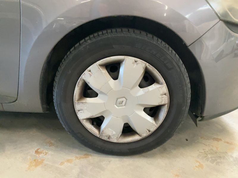 Renault Clio 1.5 dCi Air MediaNav 2014 – снимка 11