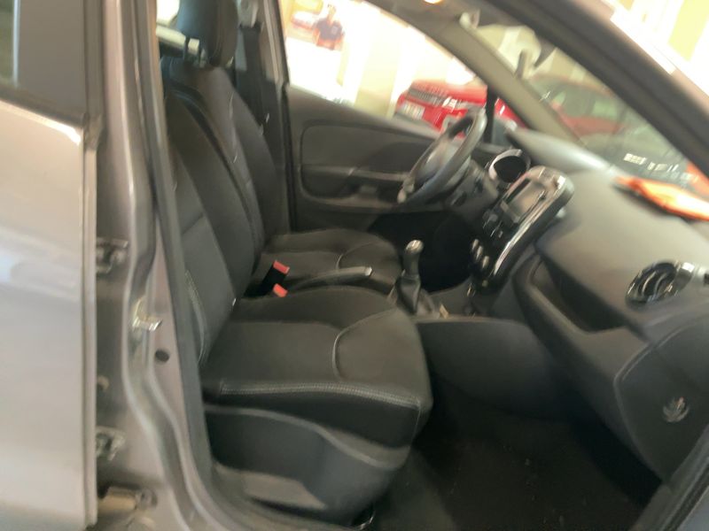 Renault Clio 1.5 dCi Air MediaNav 2014 – снимка 16
