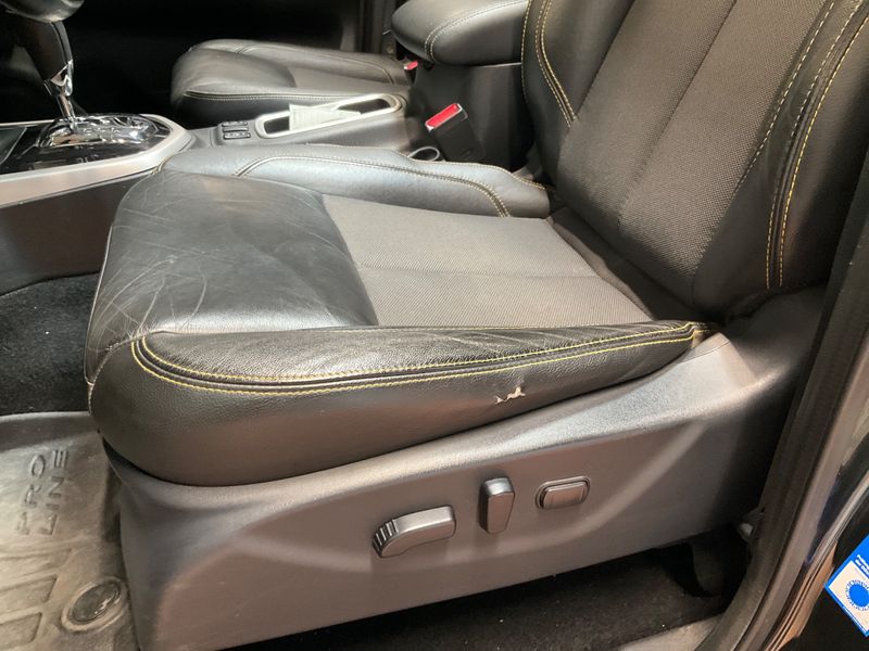 Nissan Navara NP-300 2.3 dCi N-Guard Double Cab 4x4 2019 – снимка 24