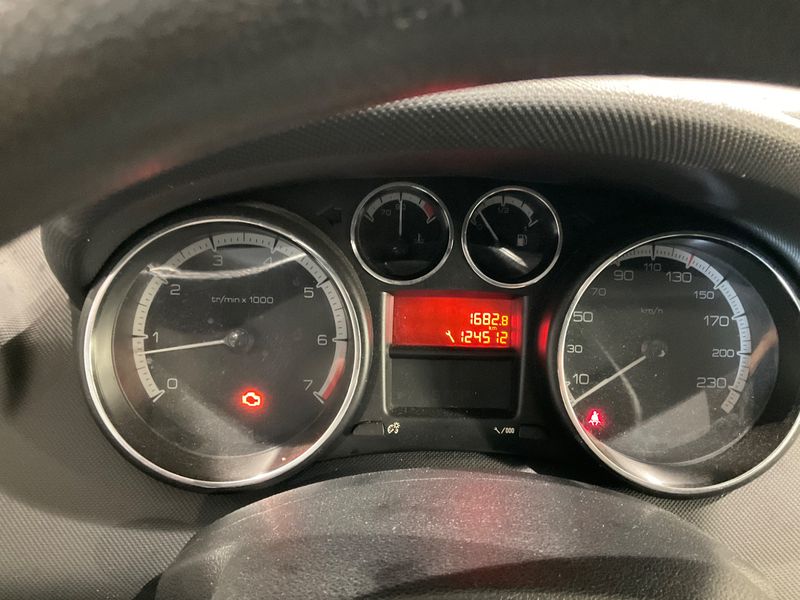 Peugeot 308 1.6 Tendance 2008 – снимка 4