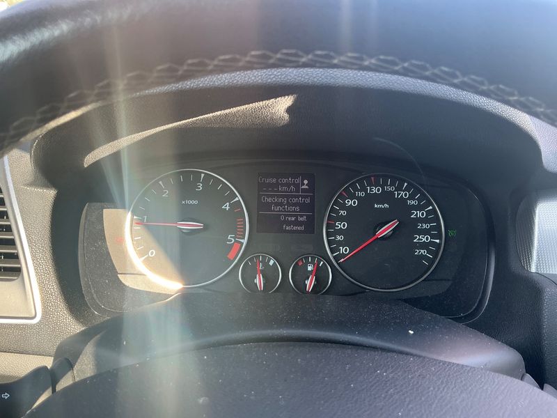 Renault Laguna 2.0 dCi GT 2012 – снимка 4