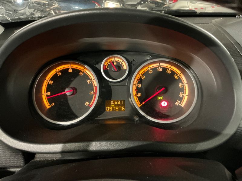 Opel Corsa 1.2 Elective 2013 – снимка 4